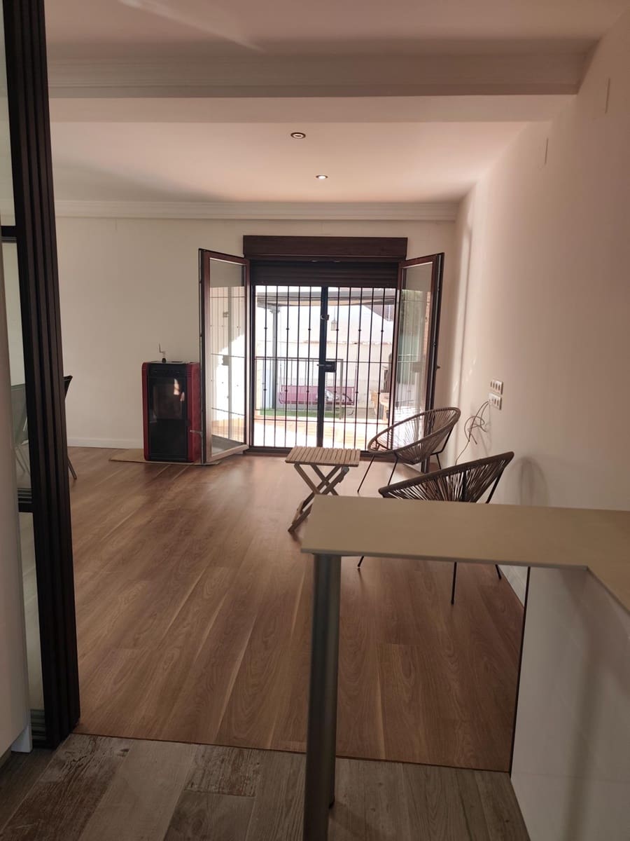3 bedroom Semi-detached Villa for rent in Las Gabias with pool - € 1,260 (Ref: 10067870)