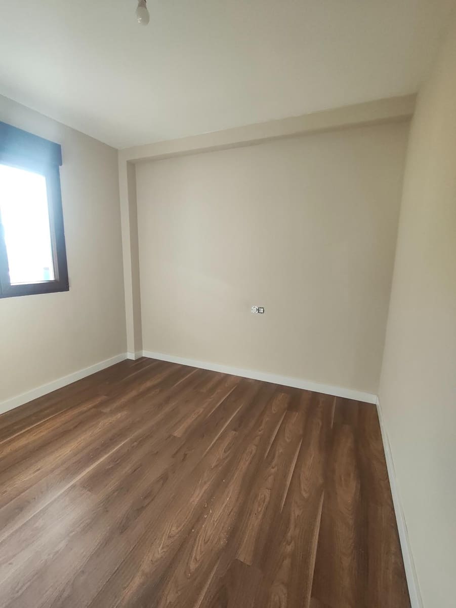 3 bedroom Semi-detached Villa for rent in Las Gabias with pool - € 1,260 (Ref: 10067870)