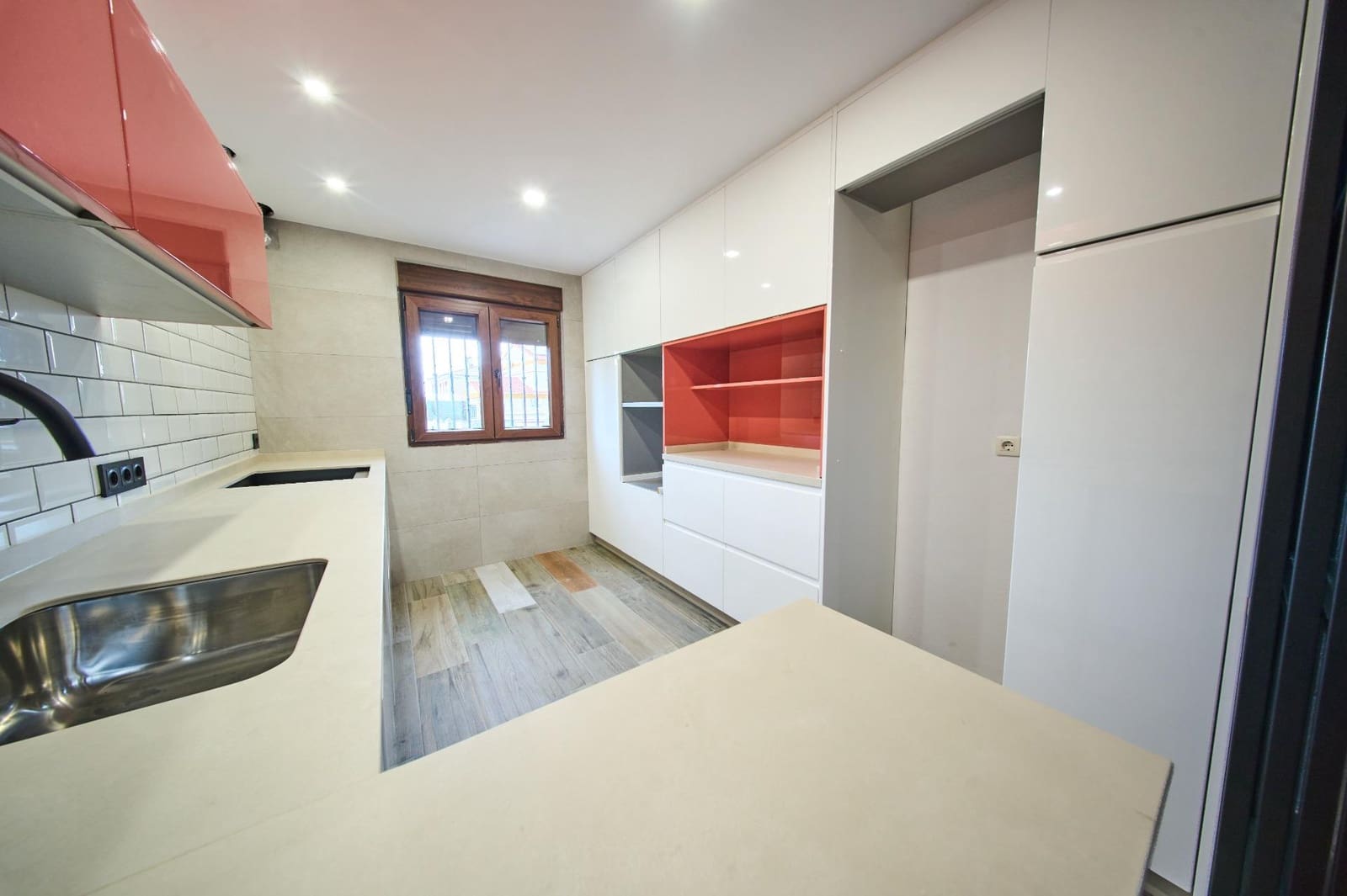 3 camera da letto Villetta Bifamiliare in vendita in Las Gabias con piscina - 350.000 € (Rif: 10067870)
