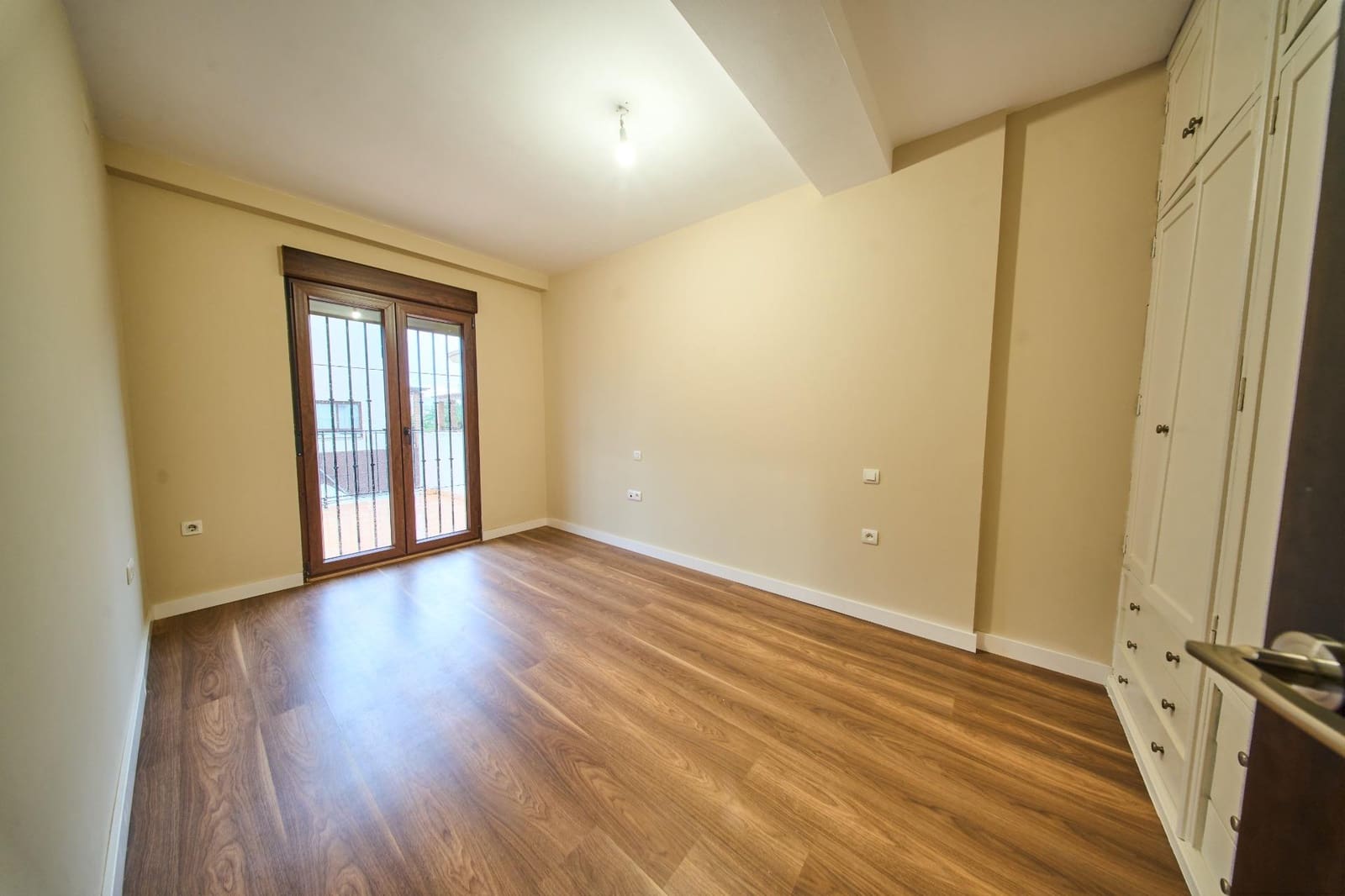 3 camera da letto Villetta Bifamiliare in vendita in Las Gabias con piscina - 350.000 € (Rif: 10067870)