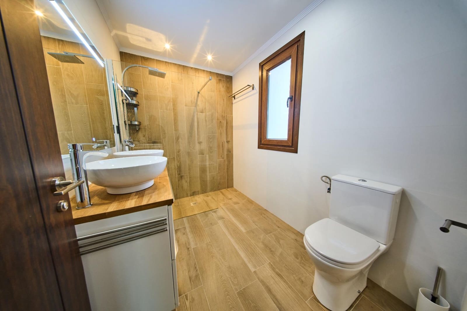 3 camera da letto Villetta Bifamiliare in vendita in Las Gabias con piscina - 350.000 € (Rif: 10067870)