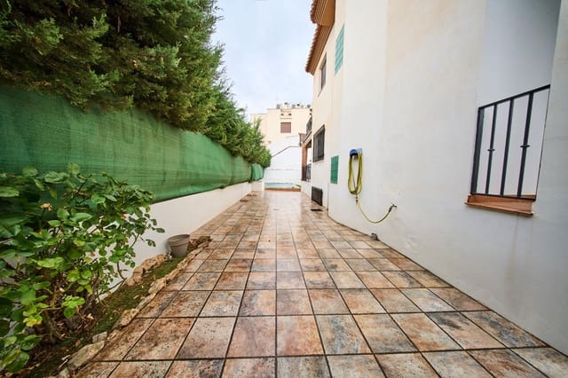3 camera da letto Villetta Bifamiliare in vendita in Las Gabias con piscina - 350.000 € (Rif: 10067870)