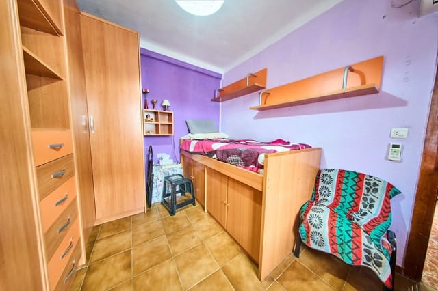 Piso de 3 habitaciones en Granada ciudad en venta - 135.000 € (Ref: 10076615)