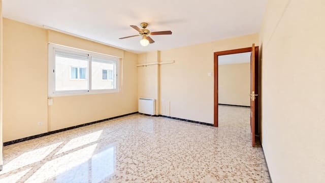 4 slaapkamer Flat te koop in Granada stad - € 320.000 (Ref: 10081489)