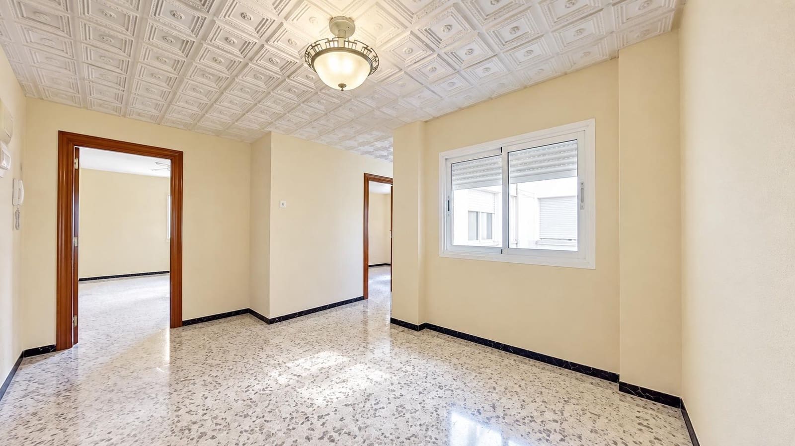 4 slaapkamer Flat te koop in Granada stad - € 320.000 (Ref: 10081489)