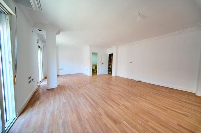 3 slaapkamer Rijtjeshuis te koop in Albaicin, Granada stad - € 240.000 (Ref: 10089626)