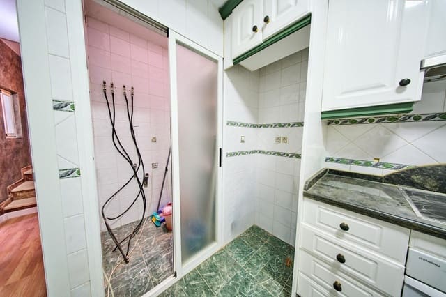 3 slaapkamer Rijtjeshuis te koop in Albaicin, Granada stad - € 240.000 (Ref: 10089626)