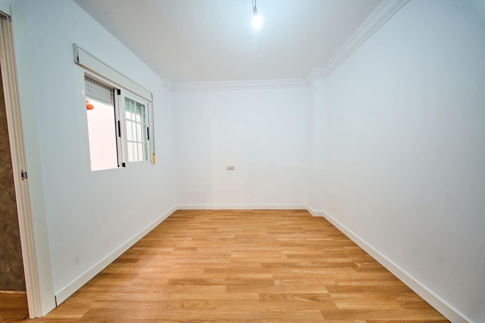 3 slaapkamer Rijtjeshuis te koop in Granada stad - € 240.000 (Ref: 10089626)