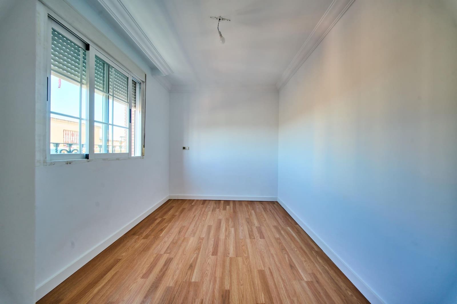 3 slaapkamer Rijtjeshuis te koop in Granada stad - € 240.000 (Ref: 10089626)