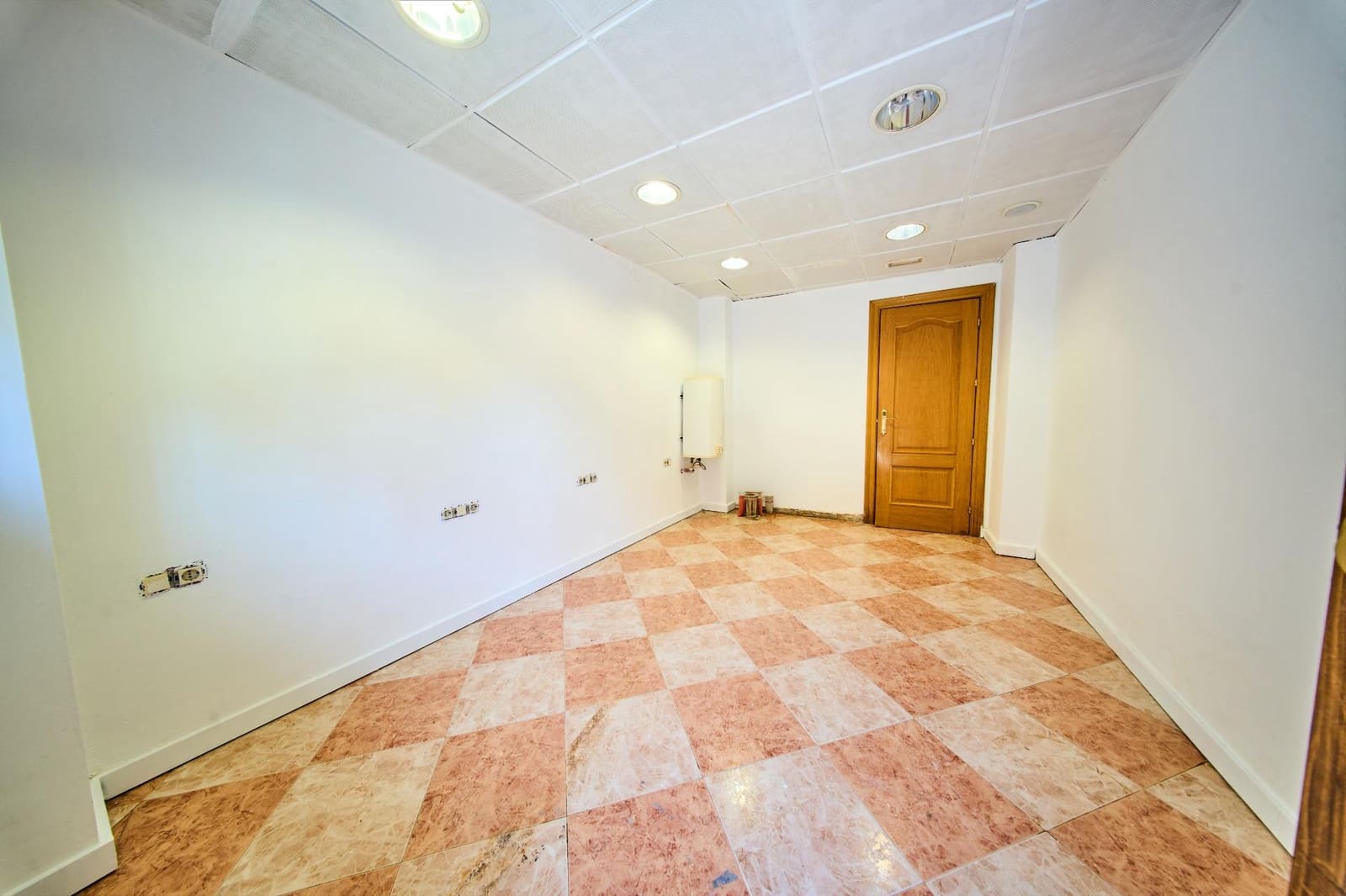 3 slaapkamer Rijtjeshuis te koop in Granada stad - € 240.000 (Ref: 10089626)