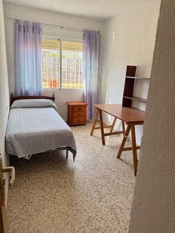 3 sovrum Lägenhet att hyra i Granada stad - 800 € (Ref: 10094930)