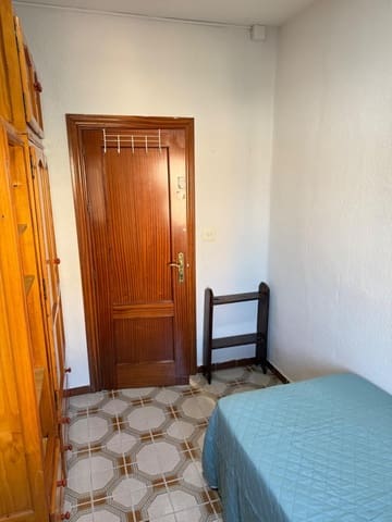4 sovrum Lägenhet att hyra i Granada stad - 1 000 € (Ref: 10094931)