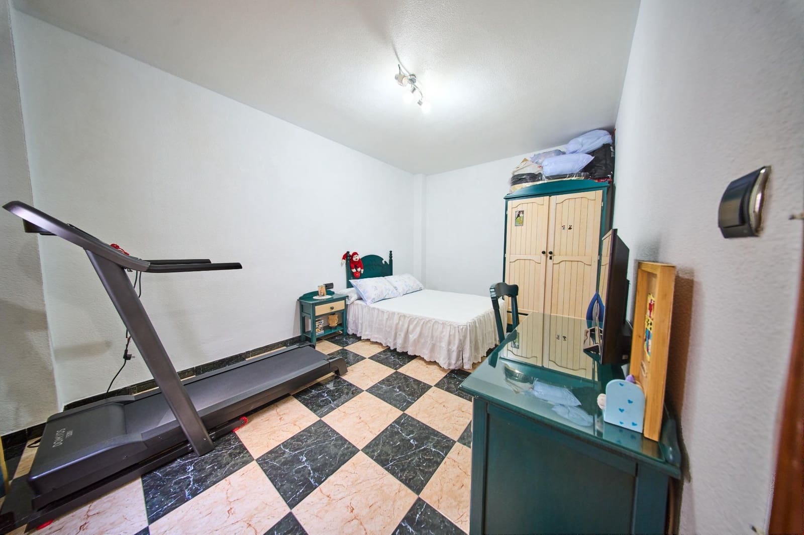 Piso de 4 habitaciones en Albolote en venta con garaje - 199.900 € (Ref: 10098345)