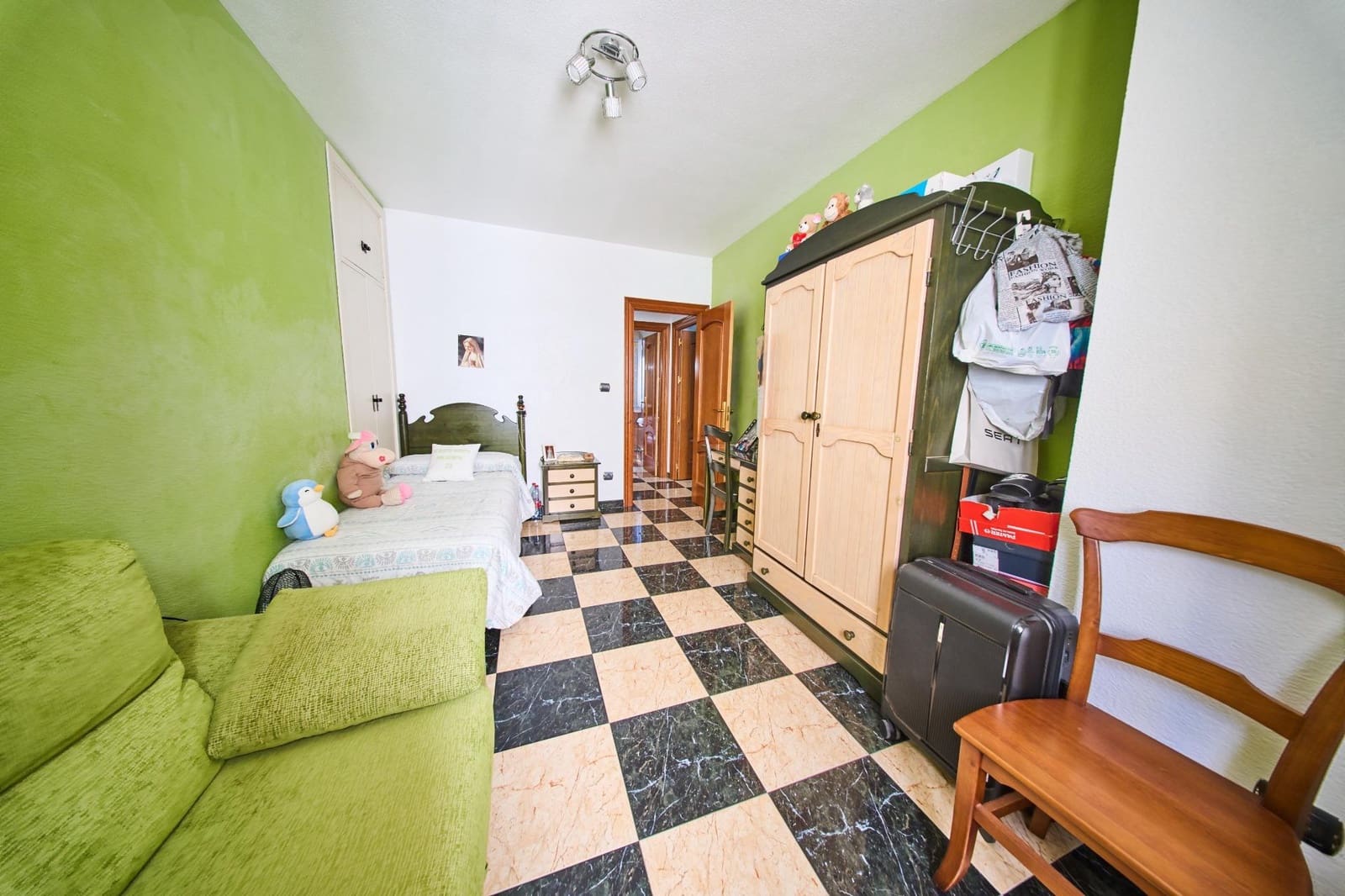 Piso de 4 habitaciones en Albolote en venta con garaje - 199.900 € (Ref: 10098345)