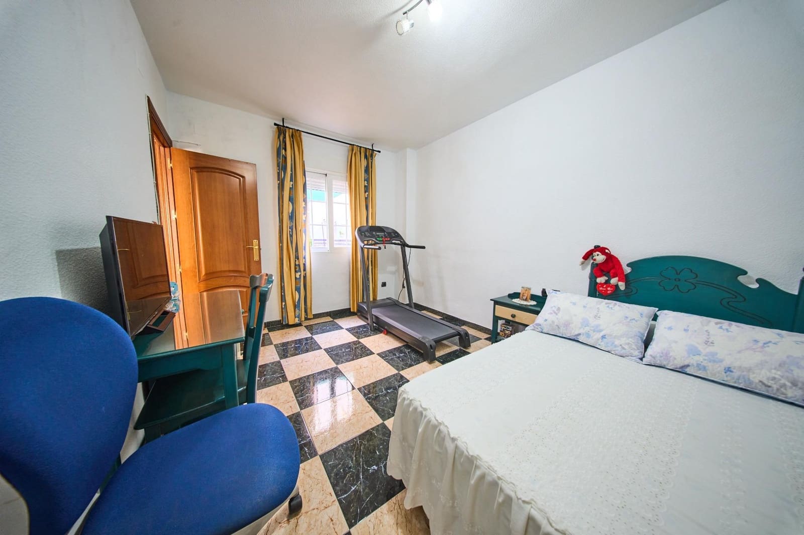 Piso de 4 habitaciones en Albolote en venta con garaje - 199.900 € (Ref: 10098345)