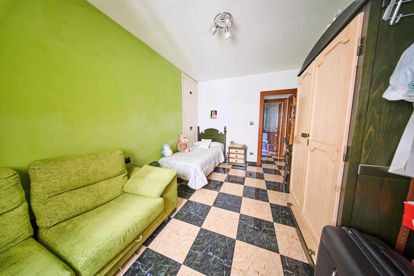 Piso de 4 habitaciones en Albolote en venta con garaje - 199.900 € (Ref: 10098345)
