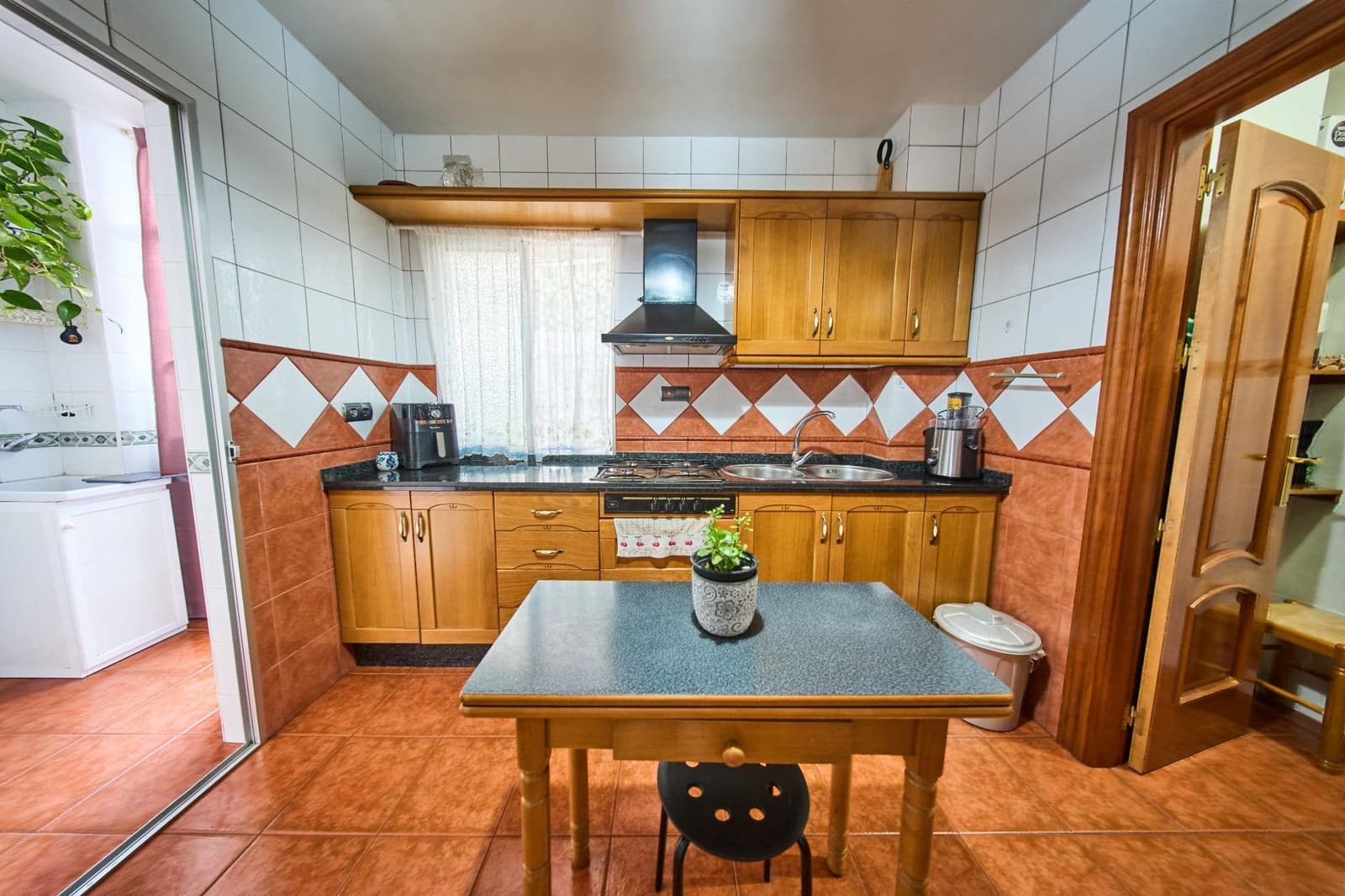 Piso de 4 habitaciones en Albolote en venta con garaje - 199.900 € (Ref: 10098345)