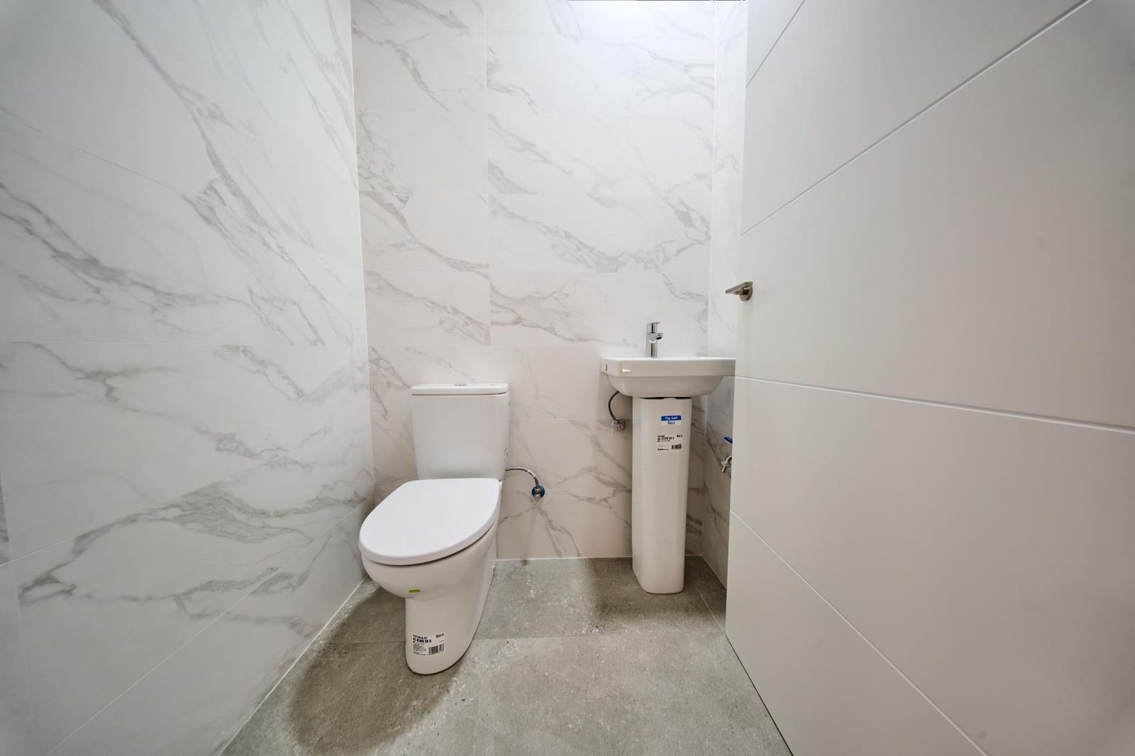 Kommersiell att hyra i Granada stad - 900 € (Ref: 10100402)