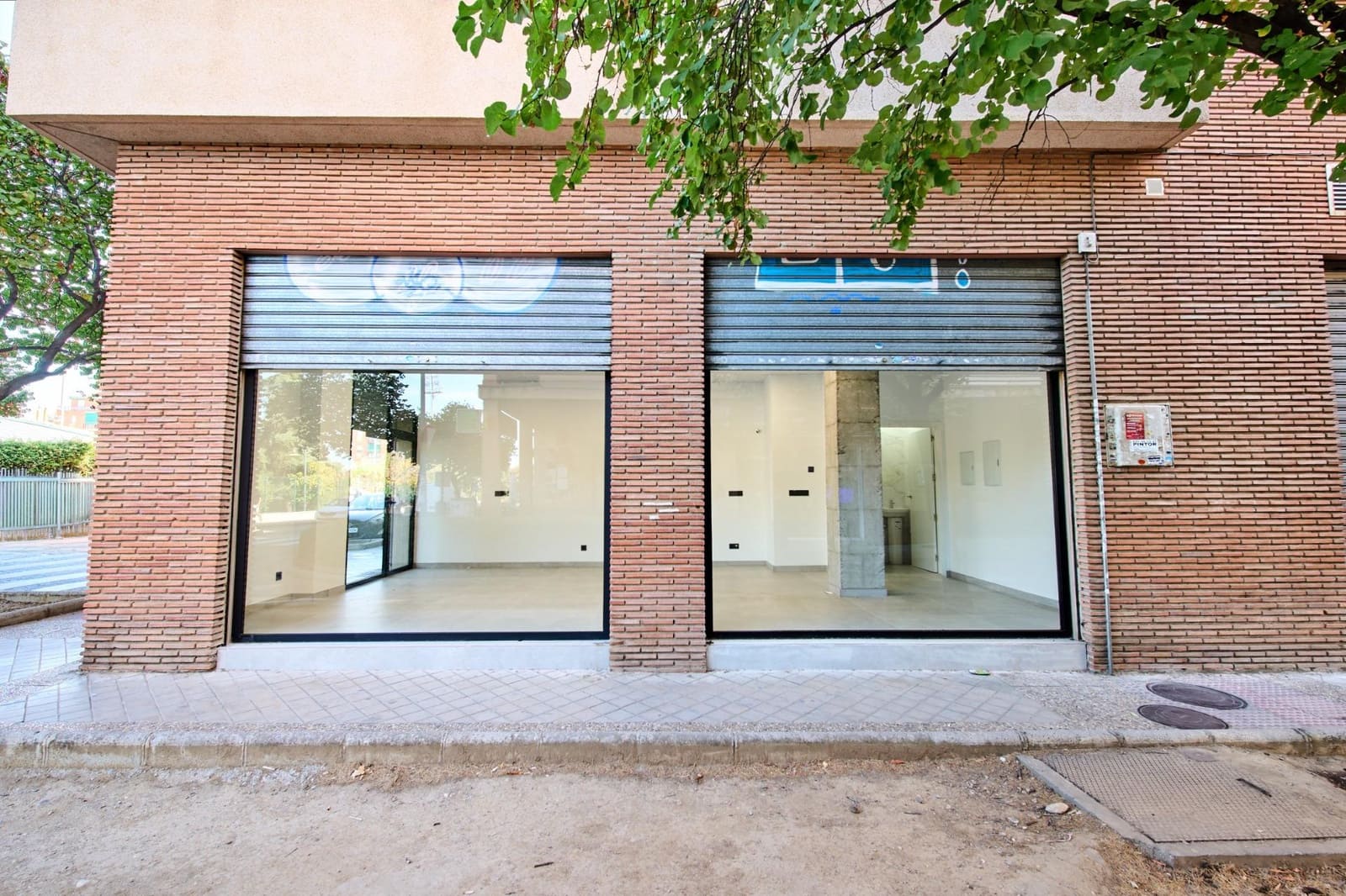 Kommersiell att hyra i Granada stad - 900 € (Ref: 10100402)