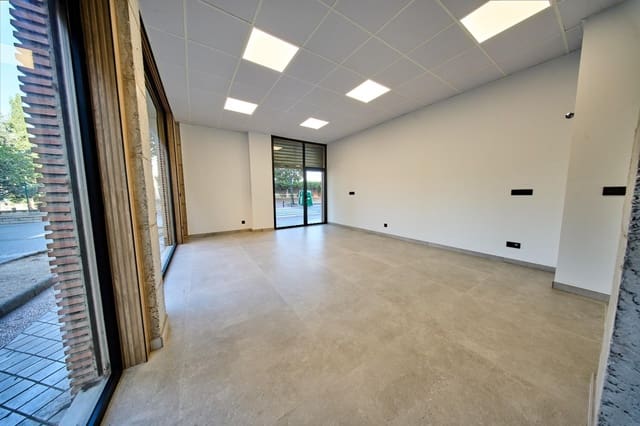 Kommersiell att hyra i Granada stad - 900 € (Ref: 10100402)