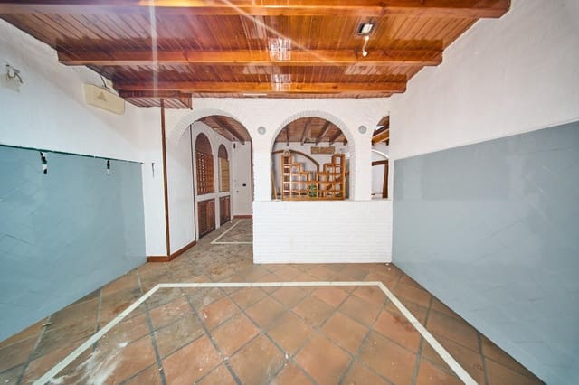 Comercial para venda em Centro, Granada cidade - 68 800 € (Ref: 10100403)