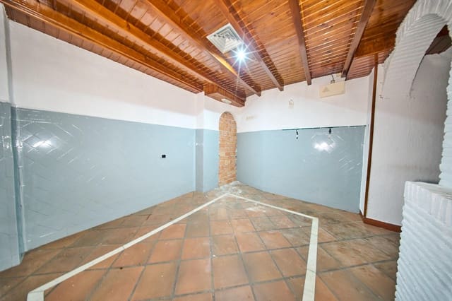 Comercial para venda em Centro, Granada cidade - 68 800 € (Ref: 10100403)