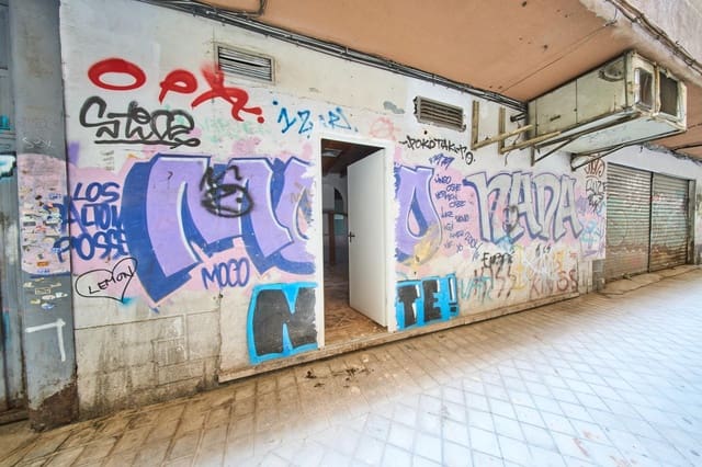 Comercial para venda em Centro, Granada cidade - 68 800 € (Ref: 10100403)