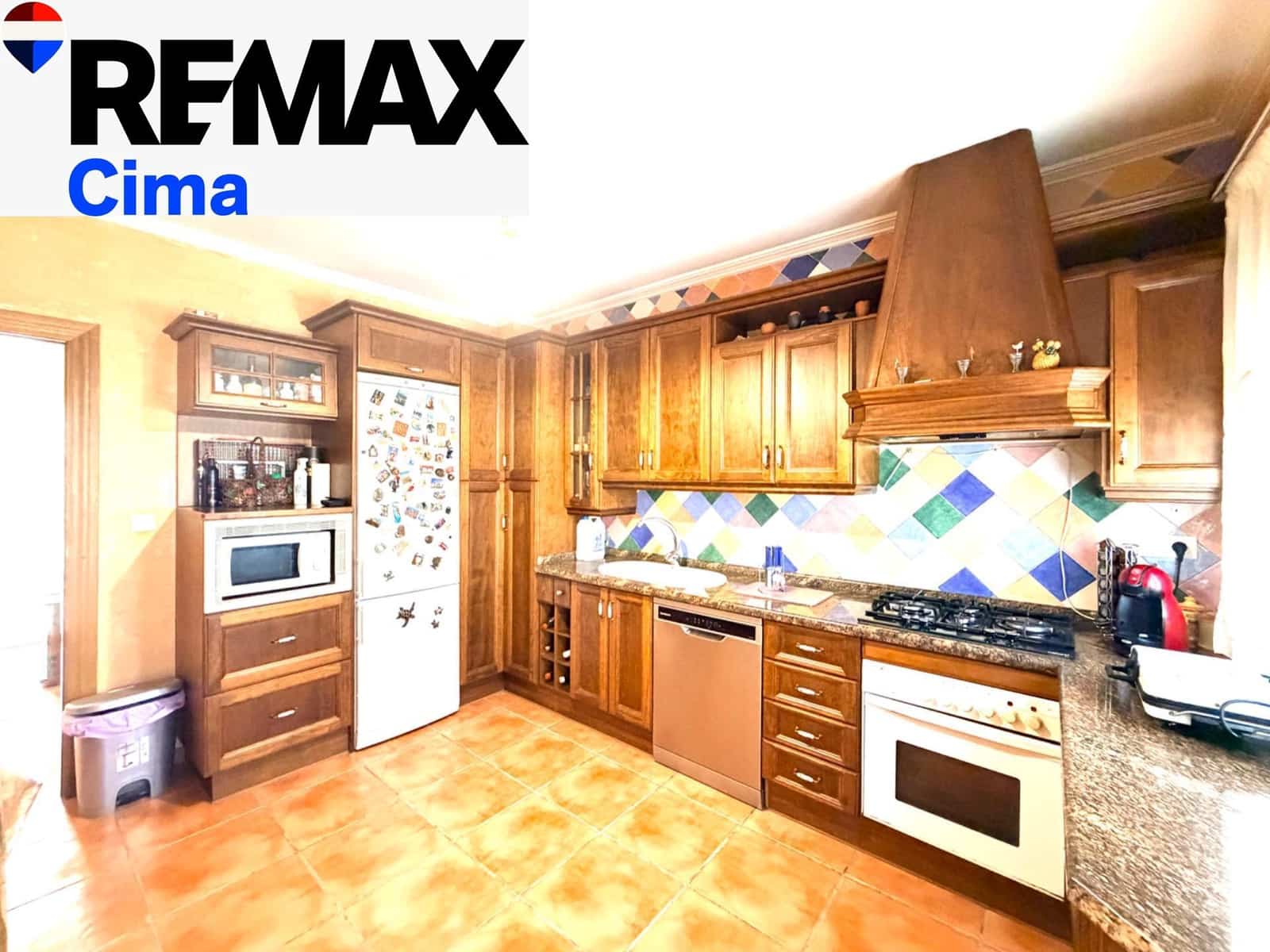 4 camera da letto Casa Grotta in vendita in Benamaurel con garage - 229.000 € (Rif: 10100404)