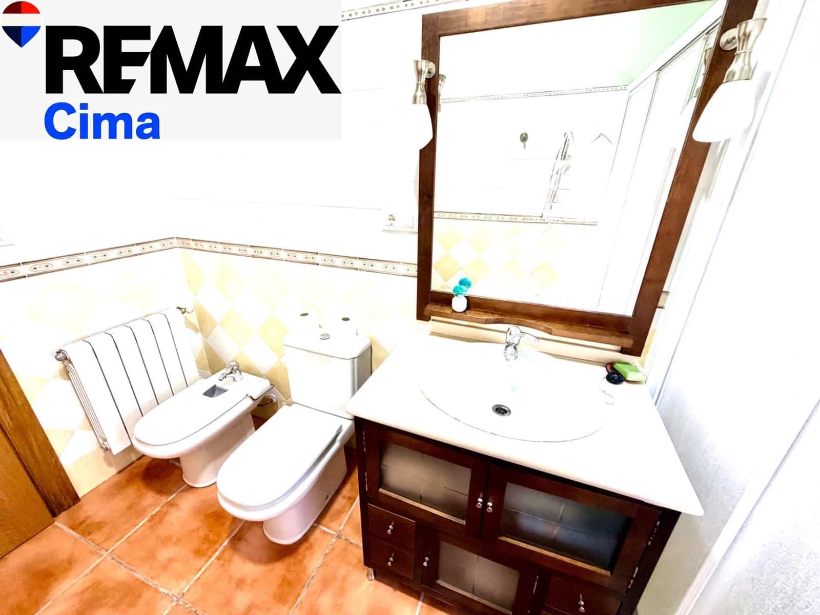 4 camera da letto Casa Grotta in vendita in Benamaurel con garage - 229.000 € (Rif: 10100404)