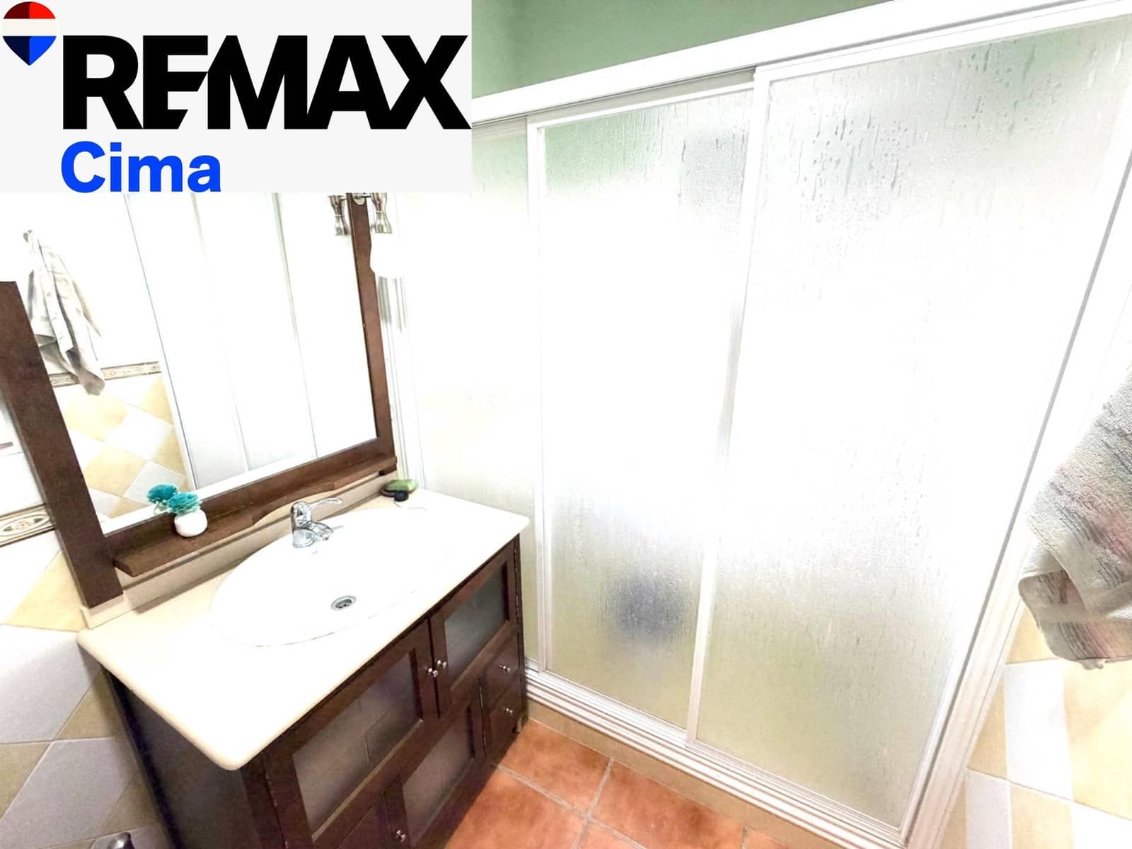 4 camera da letto Casa Grotta in vendita in Benamaurel con garage - 229.000 € (Rif: 10100404)