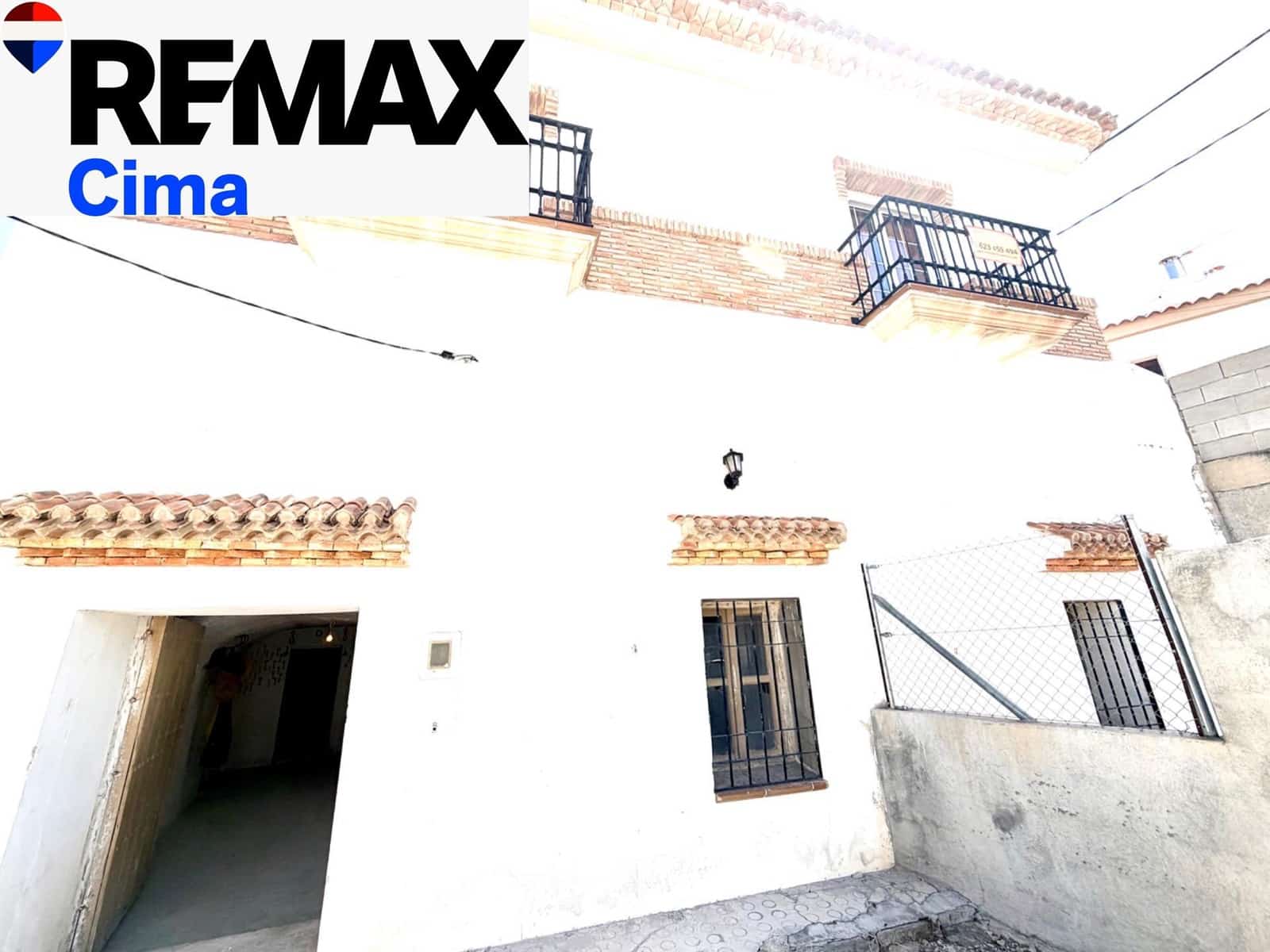 4 camera da letto Casa Grotta in vendita in Benamaurel con garage - 229.000 € (Rif: 10100404)