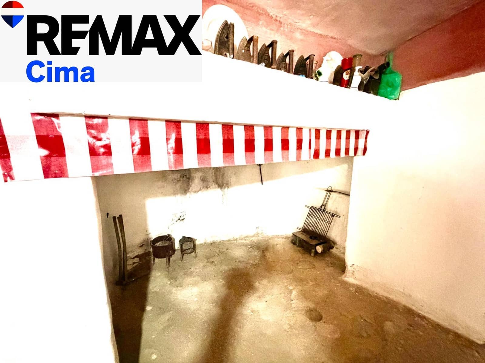 4 camera da letto Casa Grotta in vendita in Benamaurel con garage - 229.000 € (Rif: 10100404)