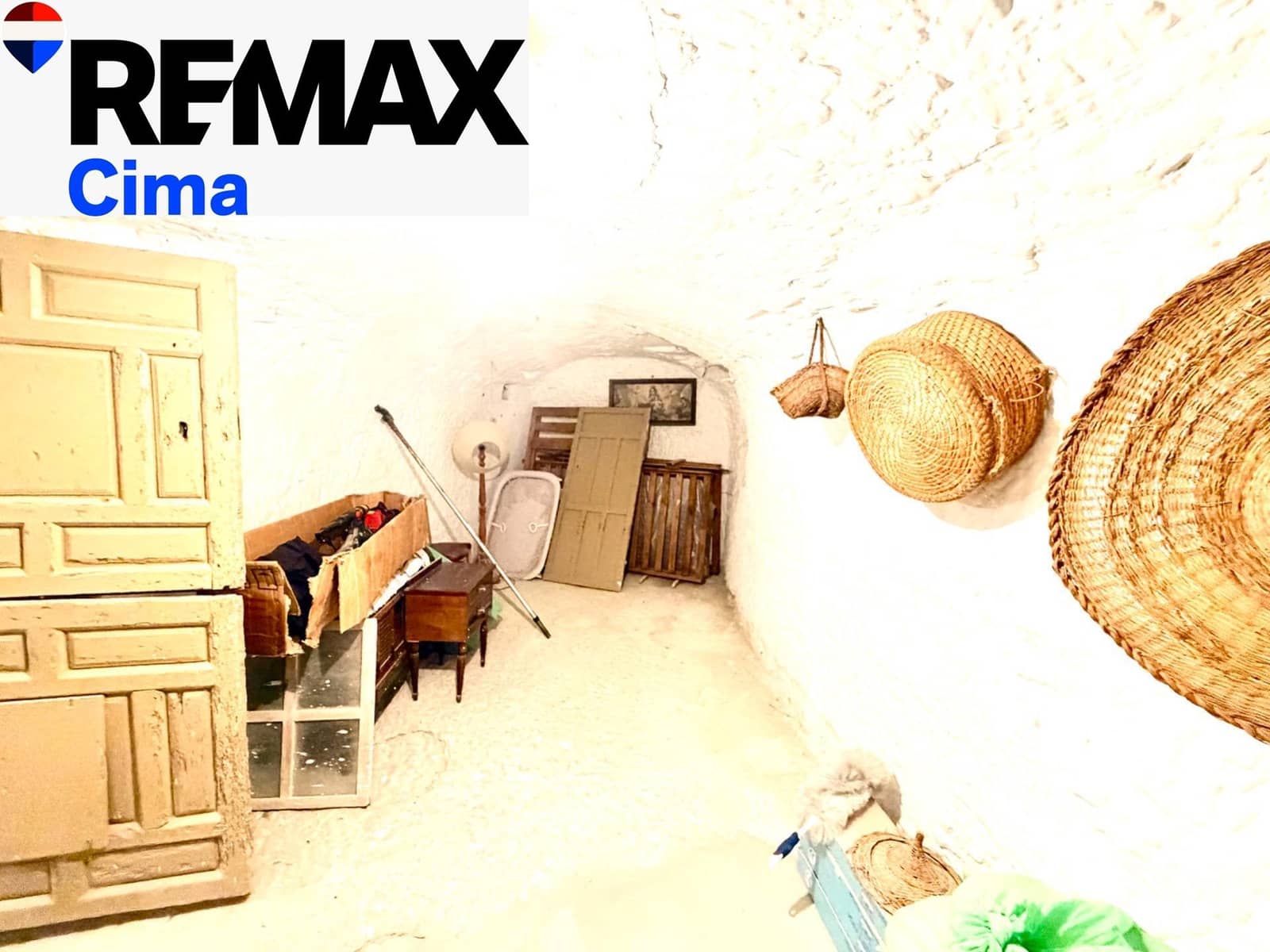 4 camera da letto Casa Grotta in vendita in Benamaurel con garage - 229.000 € (Rif: 10100404)