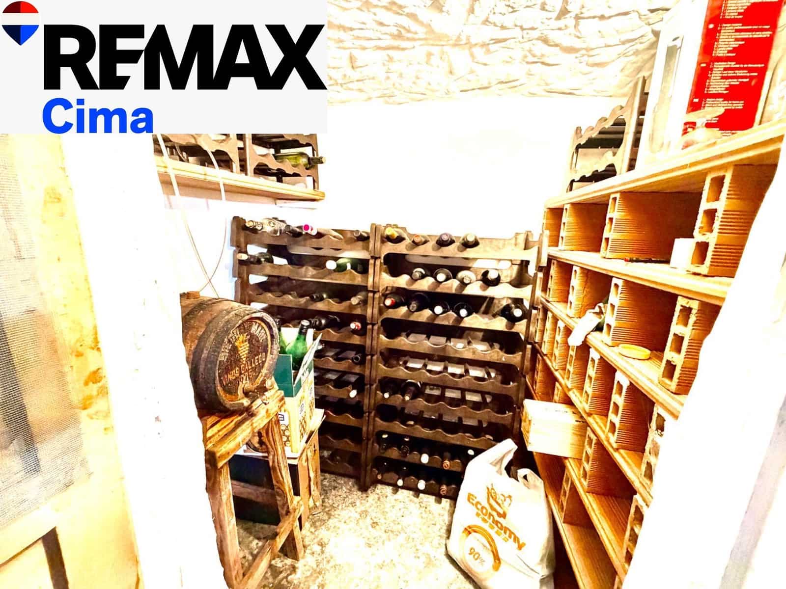 4 camera da letto Casa Grotta in vendita in Benamaurel con garage - 229.000 € (Rif: 10100404)