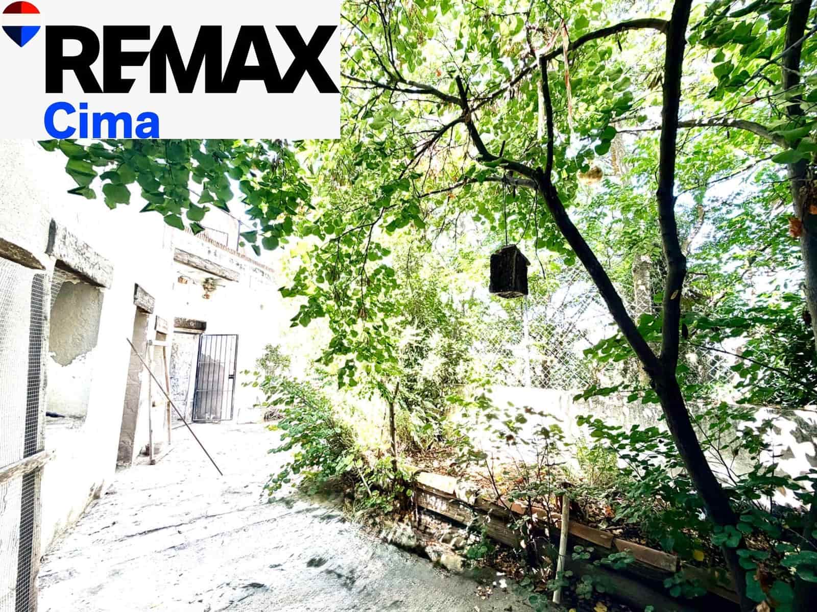 4 camera da letto Casa Grotta in vendita in Benamaurel con garage - 229.000 € (Rif: 10100404)