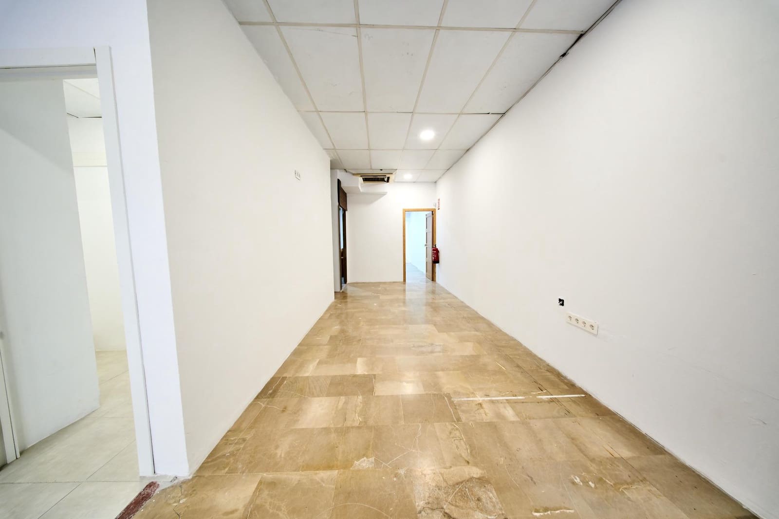 Local Commercial à vendre à Grenade ville - 190 000 € (Ref: 10109905)