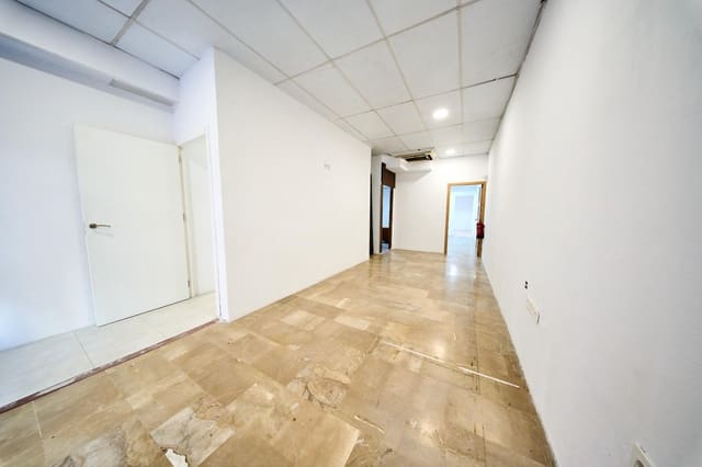 Local Commercial à vendre à Grenade ville - 190 000 € (Ref: 10109905)
