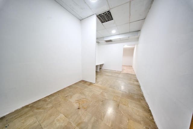 Local Commercial à vendre à Grenade ville - 190 000 € (Ref: 10109905)