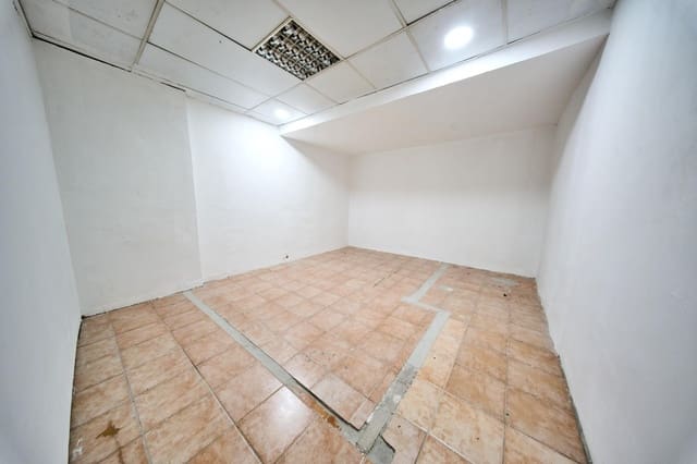 Local Commercial à vendre à Grenade ville - 190 000 € (Ref: 10109905)