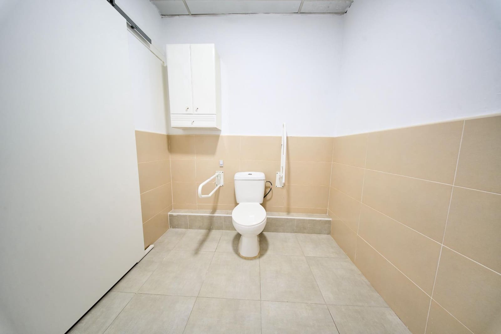 Local Commercial à vendre à Grenade ville - 190 000 € (Ref: 10109905)