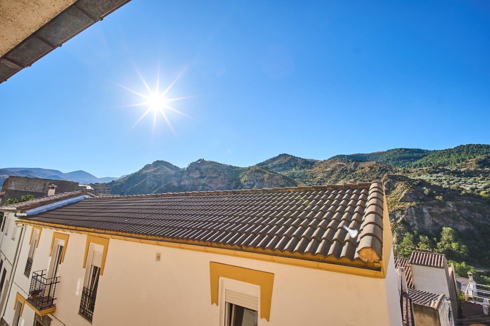 3 bedroom Townhouse for sale in Quentar - € 87,000 (Ref: 10111800)