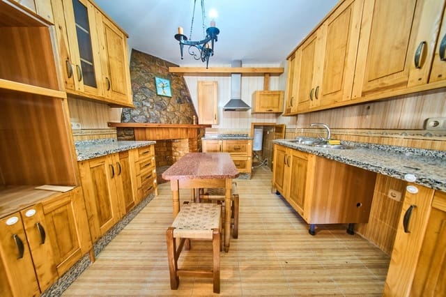 3 bedroom Townhouse for sale in Quéntar - € 87,000 (Ref: 10111800)