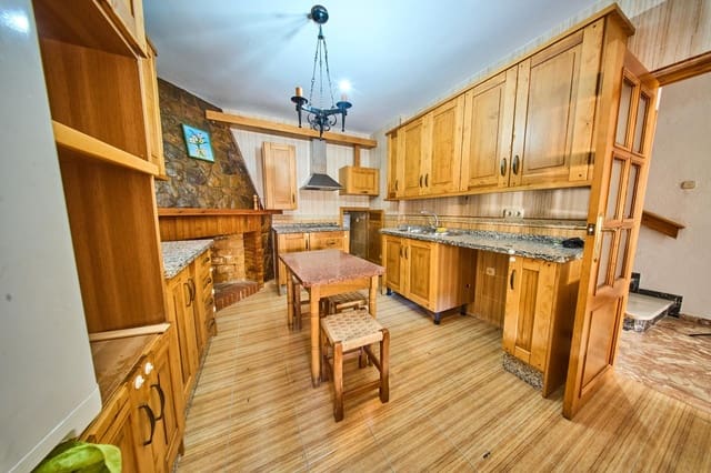 3 bedroom Townhouse for sale in Quéntar - € 87,000 (Ref: 10111800)