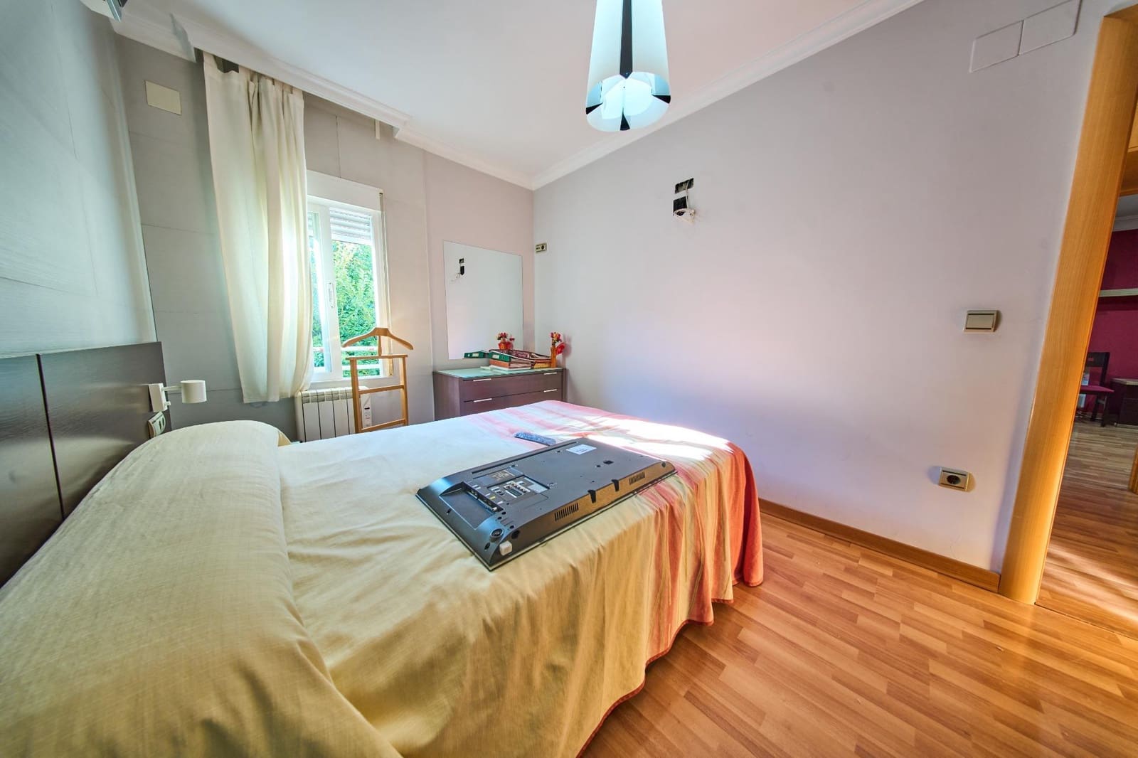 Piso de 3 habitaciones en Granada ciudad en alquiler - 250 € (Ref: 10115817)