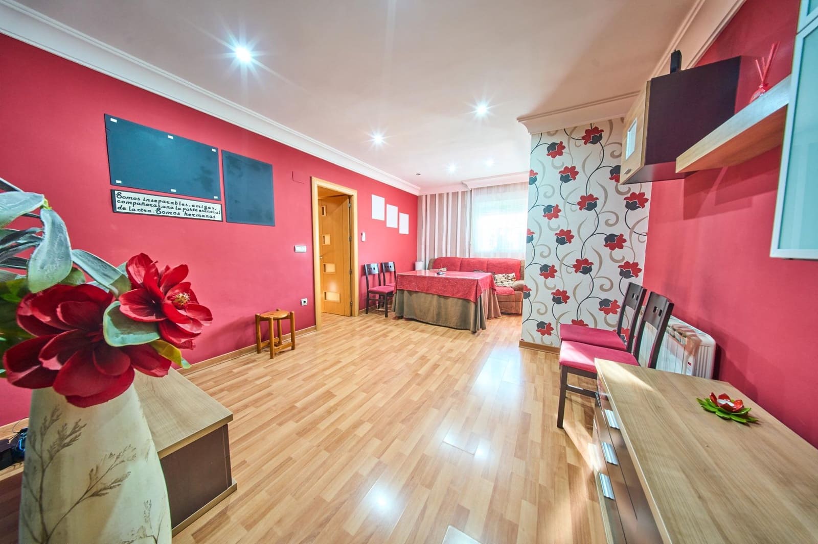 Piso de 3 habitaciones en Granada ciudad en alquiler - 250 € (Ref: 10115817)