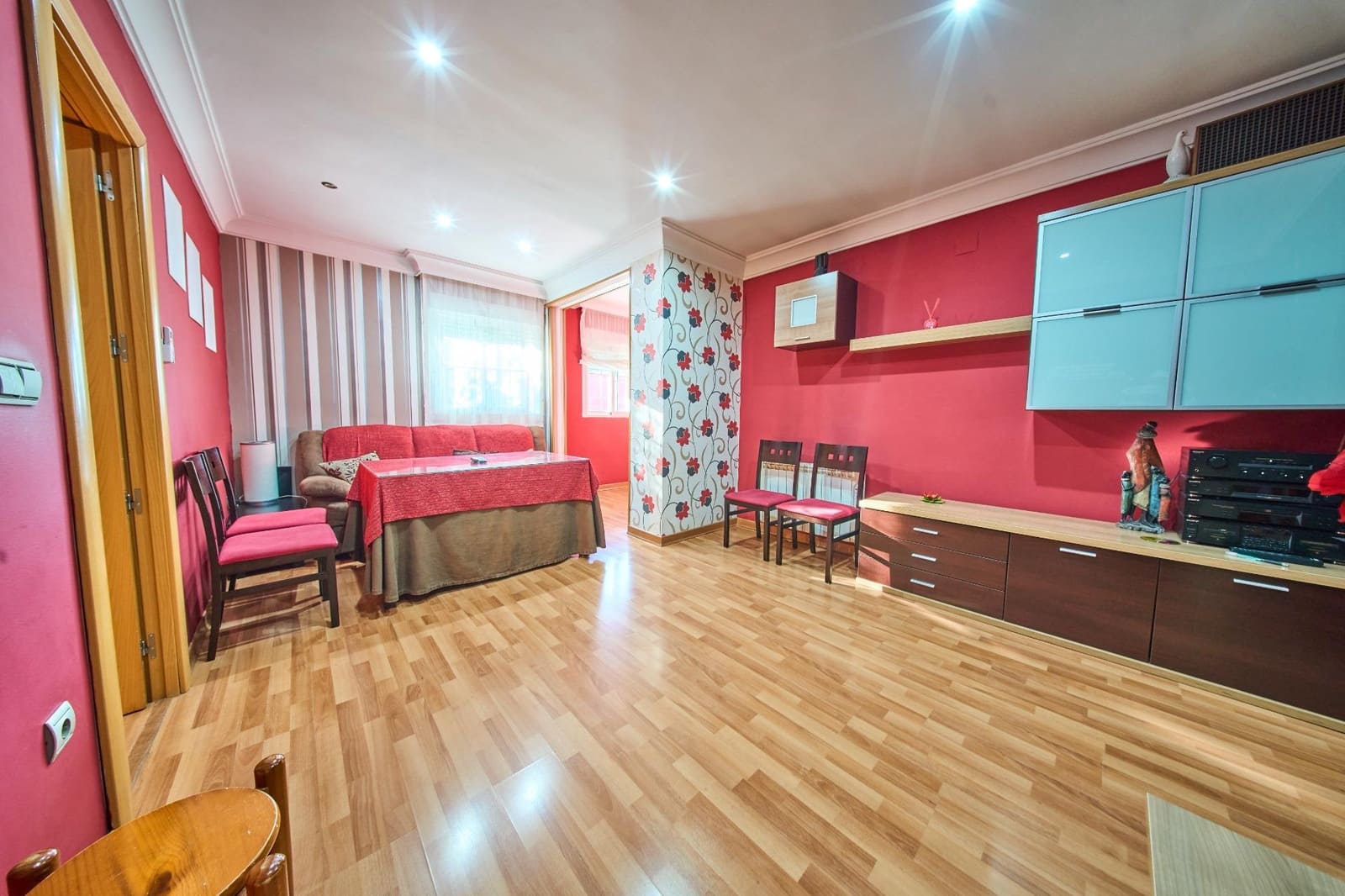 Piso de 3 habitaciones en Granada ciudad en alquiler - 250 € (Ref: 10115817)