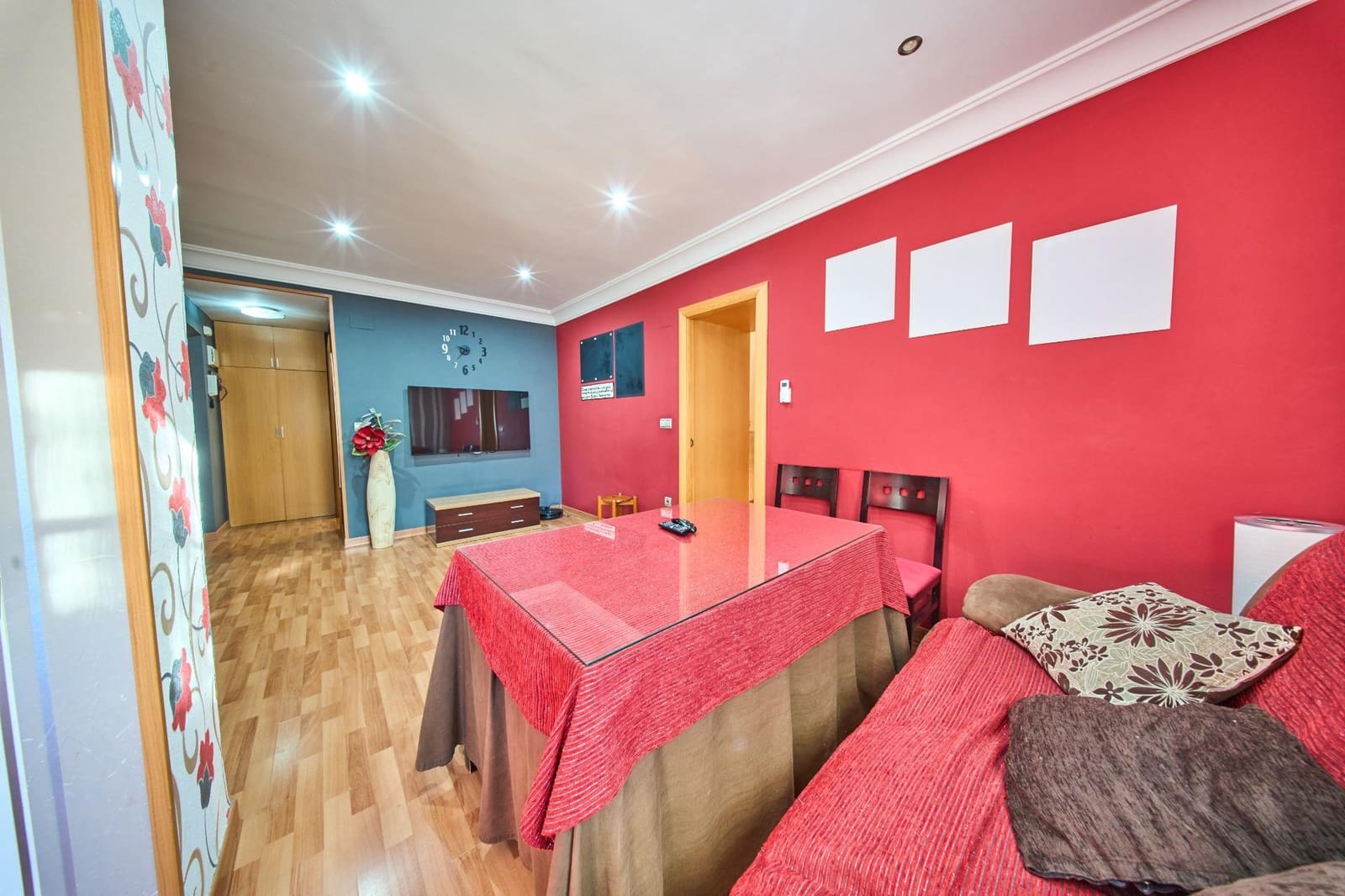 Piso de 3 habitaciones en Granada ciudad en alquiler - 250 € (Ref: 10115817)