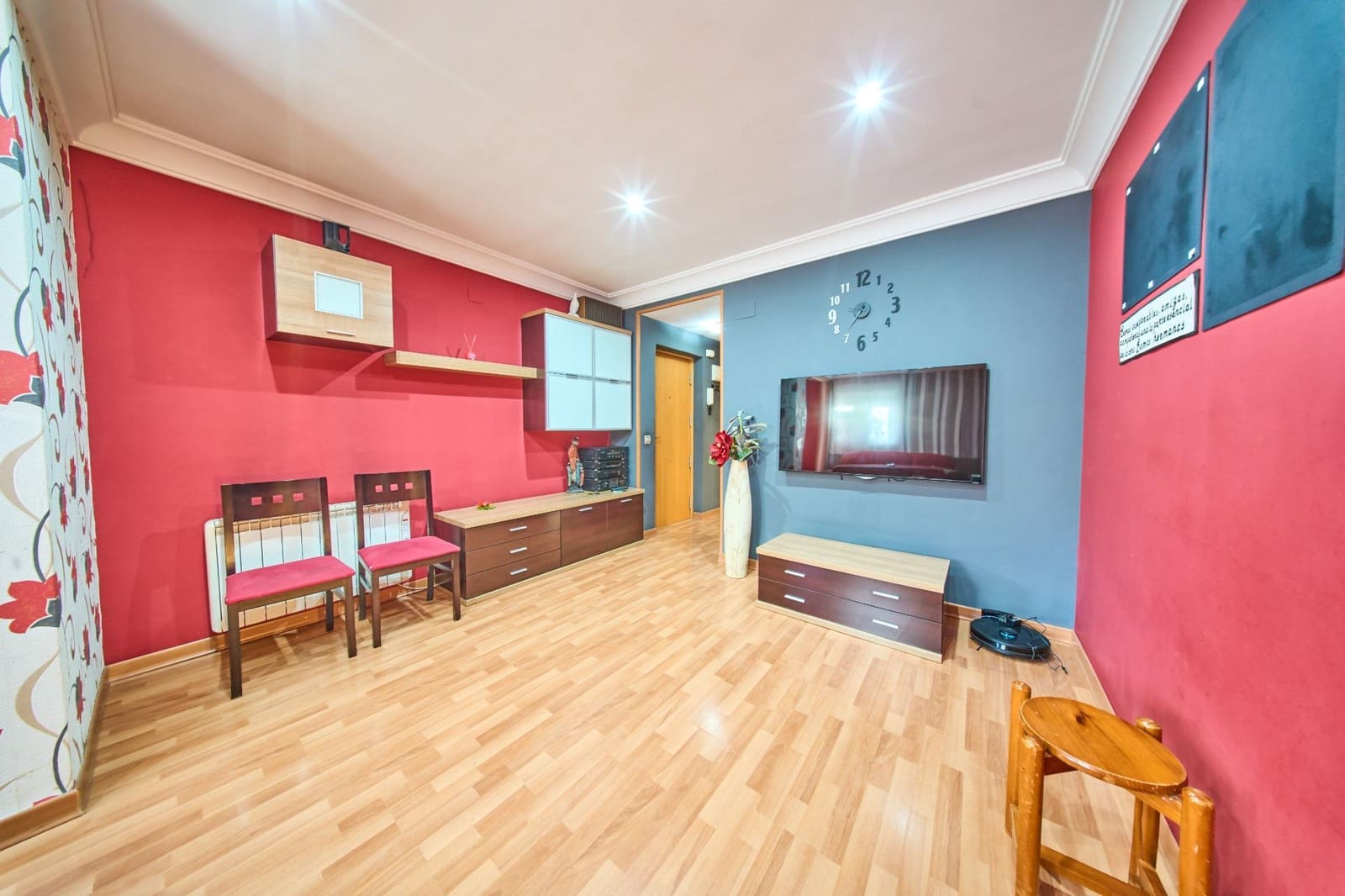 Piso de 3 habitaciones en Granada ciudad en alquiler - 250 € (Ref: 10115817)