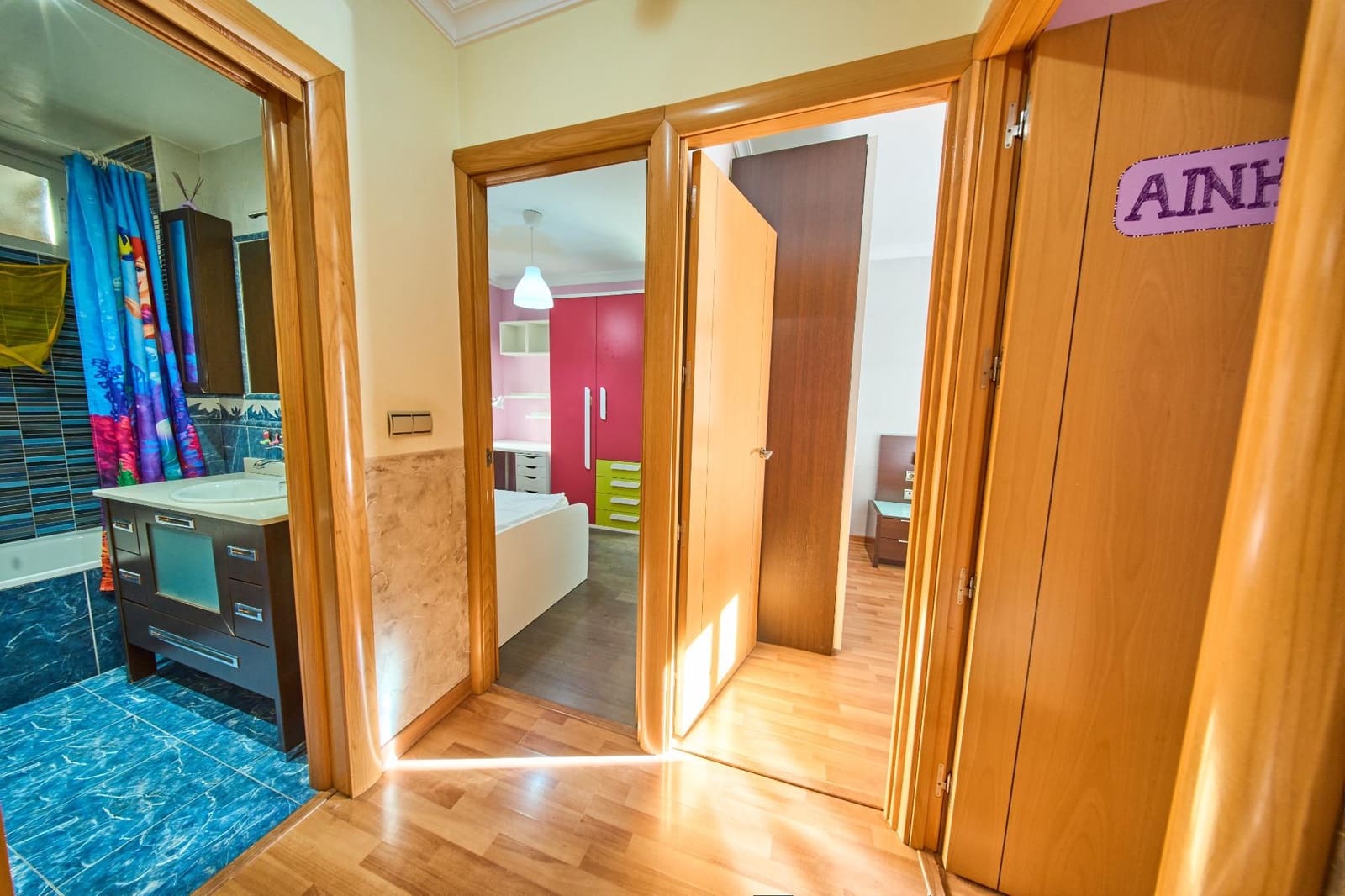 Piso de 3 habitaciones en Granada ciudad en alquiler - 250 € (Ref: 10115817)