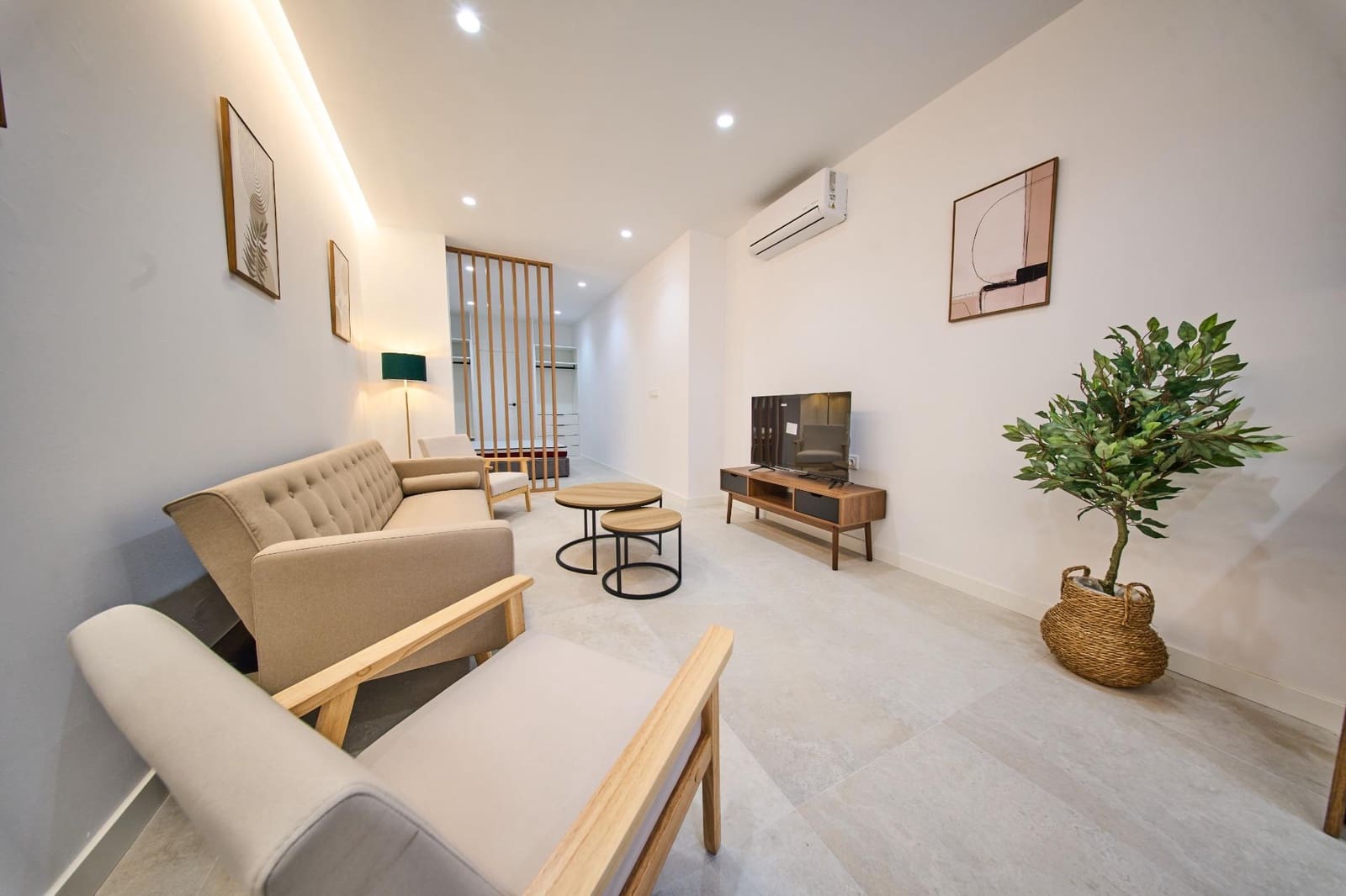Loft for sale in Granada city - € 157,500 (Ref: 10130107)